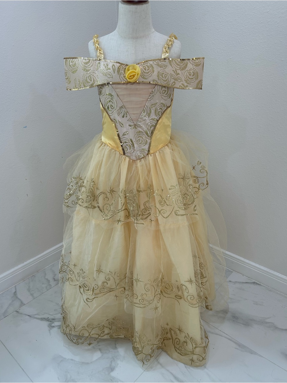 Beauty and Beast Belle Princess Yellow Tulle Ball Gown Kids Costume, Sz M (8-10)